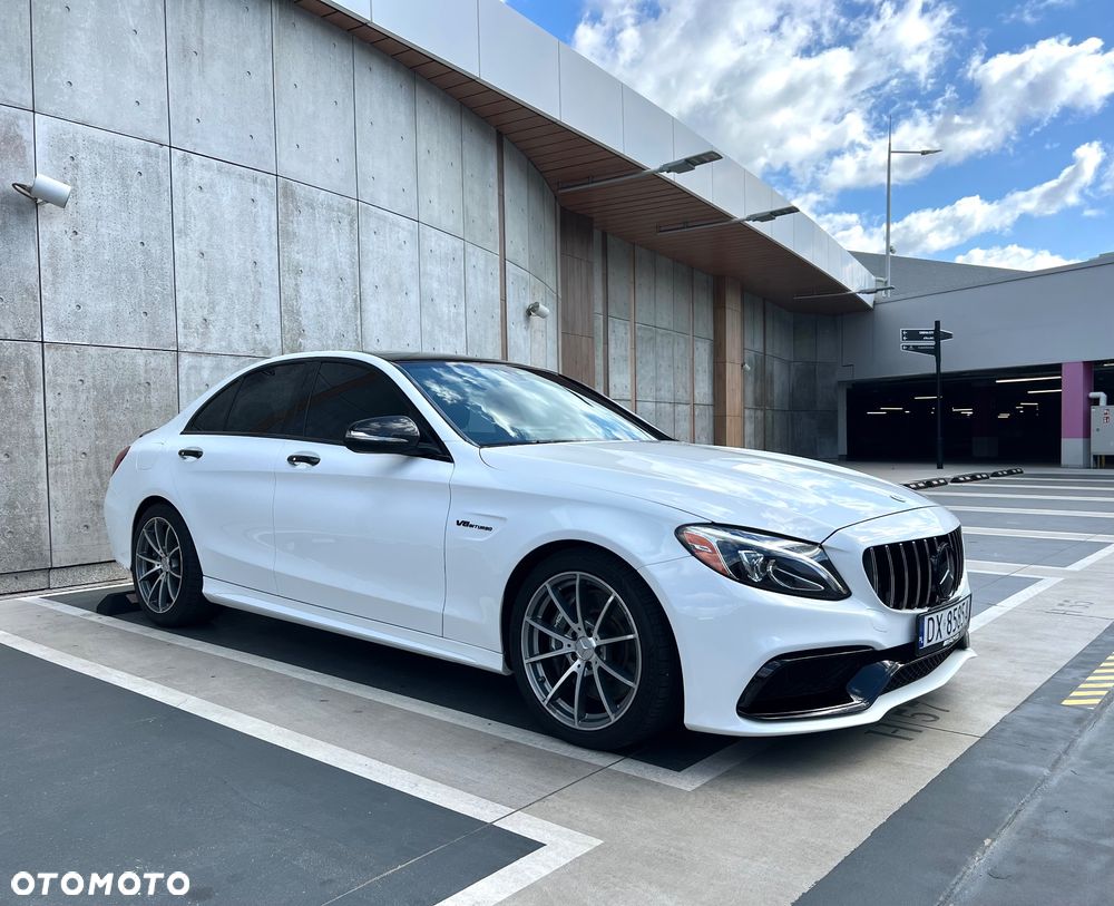 Mercedes-Benz Klasa C AMG 63 AMG Speedshift 7G-MCT - 3
