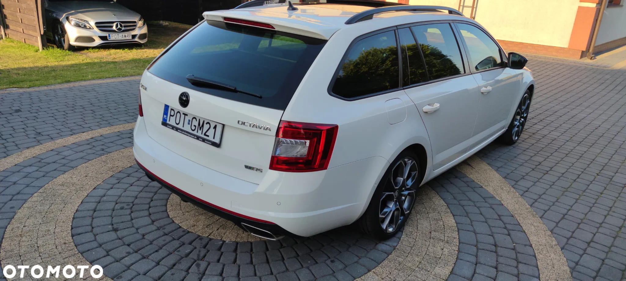 Skoda Octavia Combi 2.0 TSI (Green tec) RS - 10
