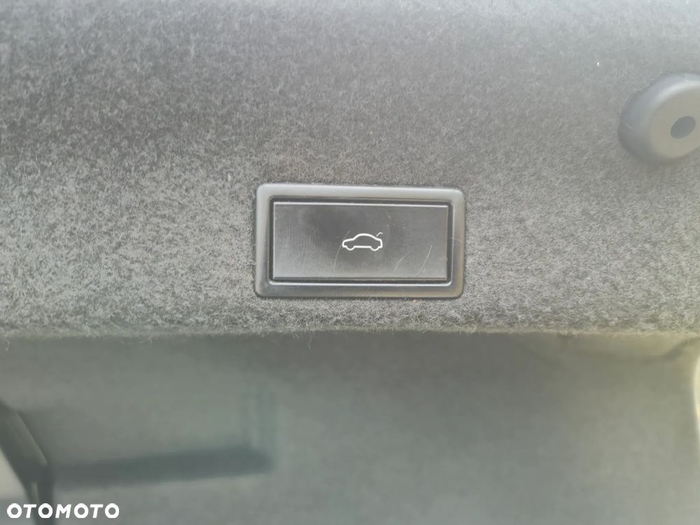 Volkswagen Passat - 20