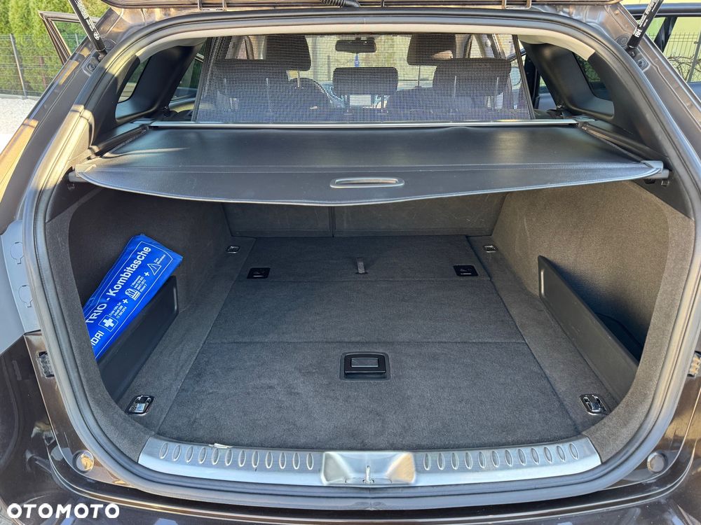 Hyundai i40 Kombi 1.6 Trend - 38