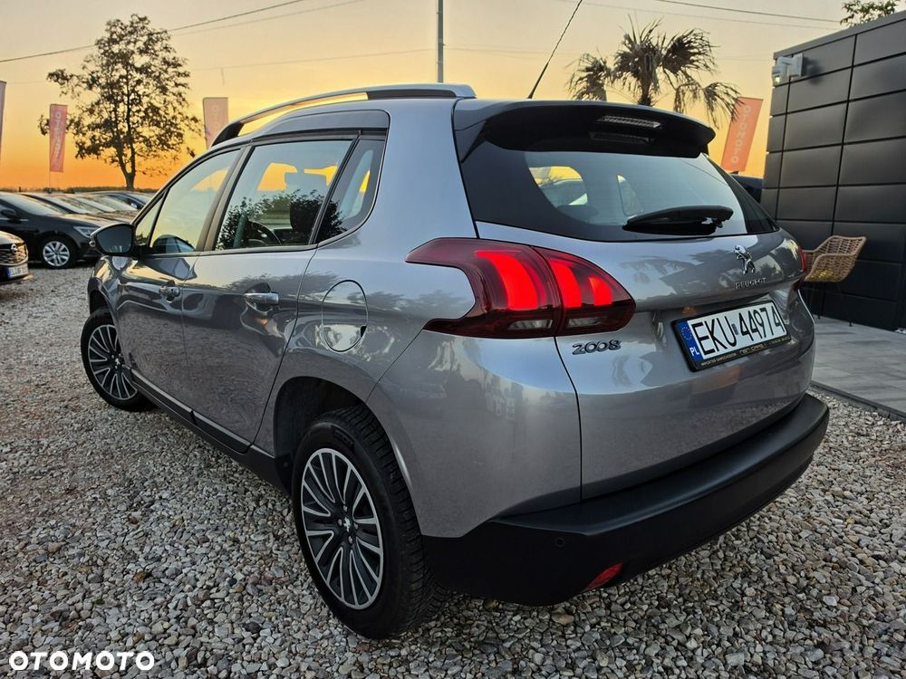 Peugeot 2008 - 10