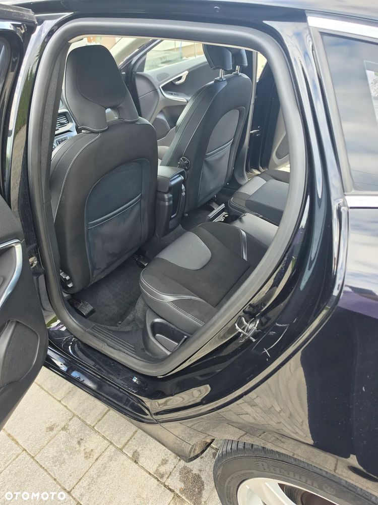 Volvo V40 D2 - 18
