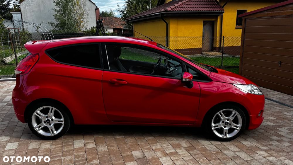 Ford Fiesta 2010 photo 3