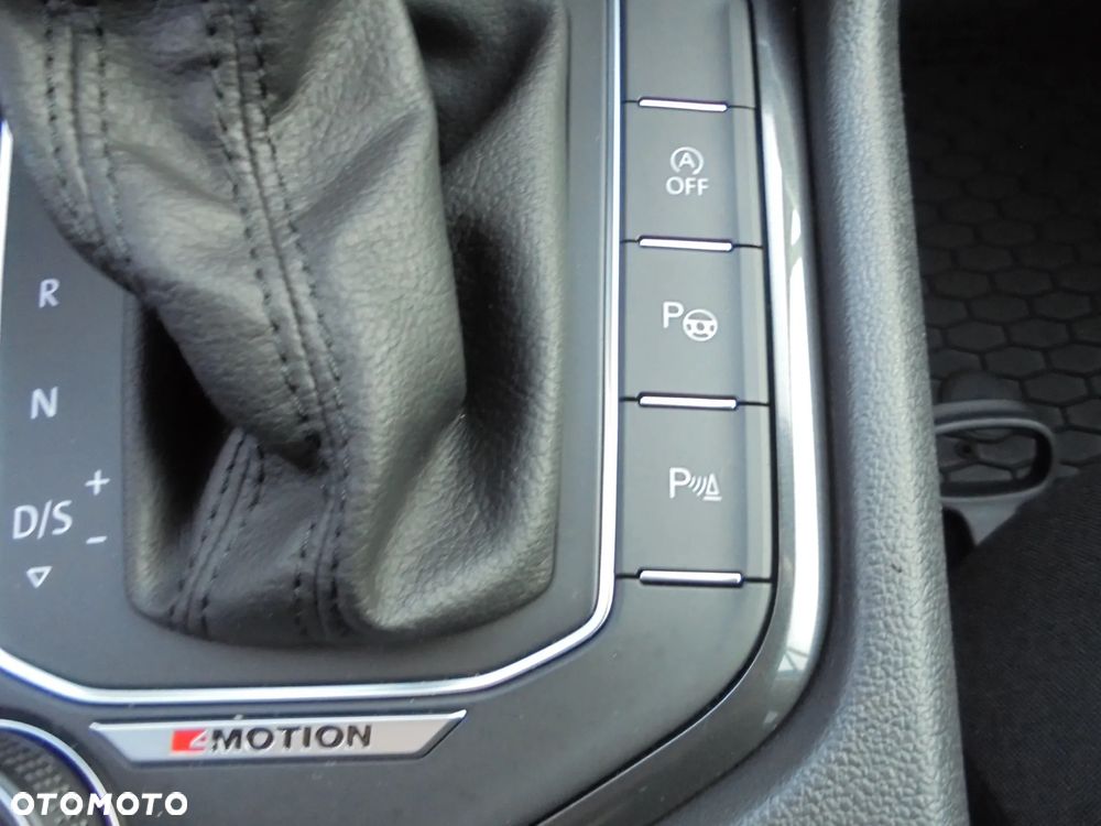 Volkswagen Tiguan 2.0 TDI SCR 4Motion (BlueMotion Techn.) DSG Highline - 24