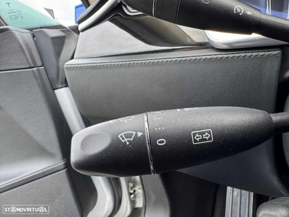 Tesla Model S 60D - 22