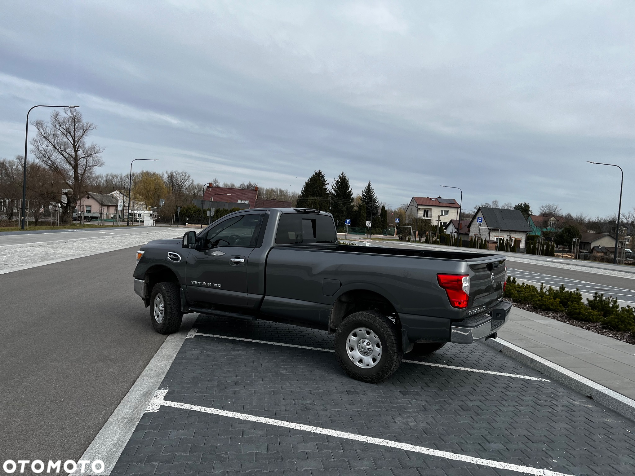 Nissan Titan - 5