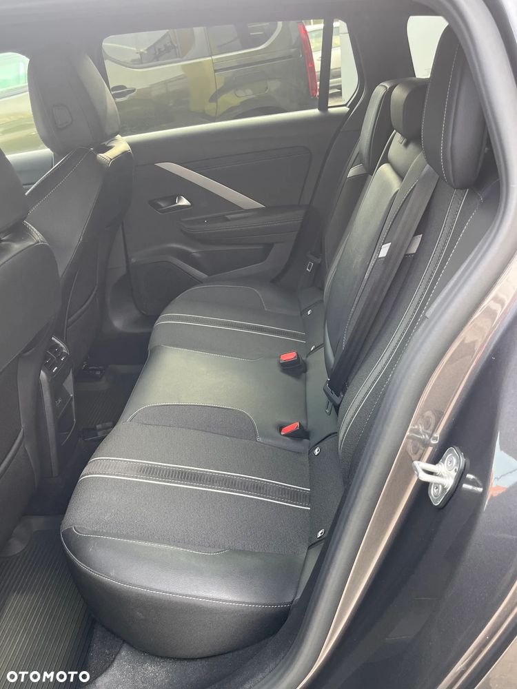 Opel Astra 1.2 T GS S&S - 13