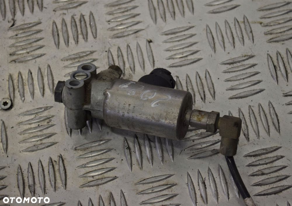CEWKA BLOKADY MOSTU ZAWÓR MAGNETYCZNY DAF 106 LIFT - 1