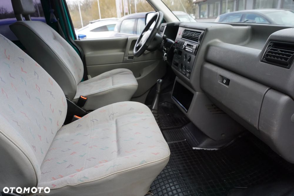 Volkswagen Transporter - 15