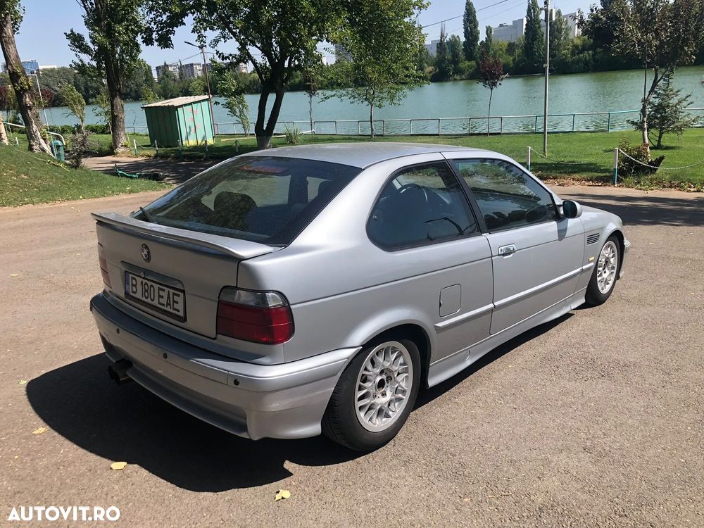BMW Seria 3 318i - 4