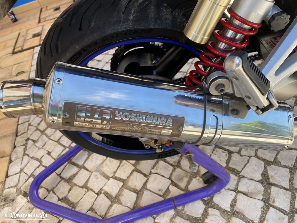 Suzuki GSX 1400 K7 FE - 5