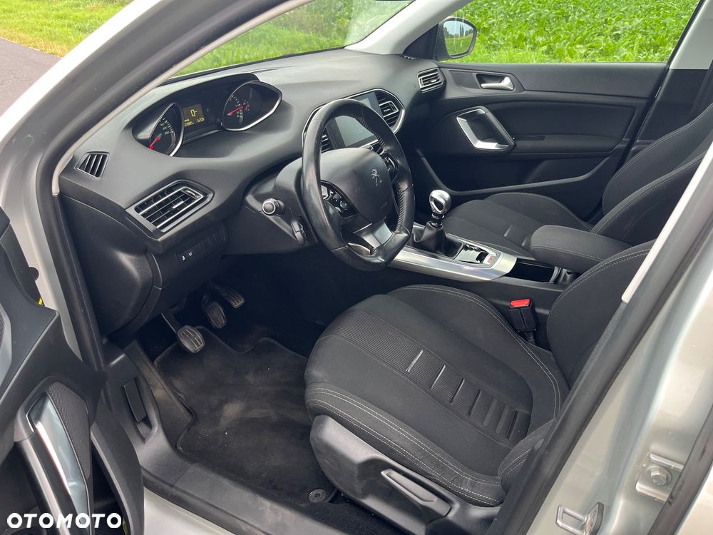 Peugeot 308 2.0 Blue HDi Allure S&S - 12