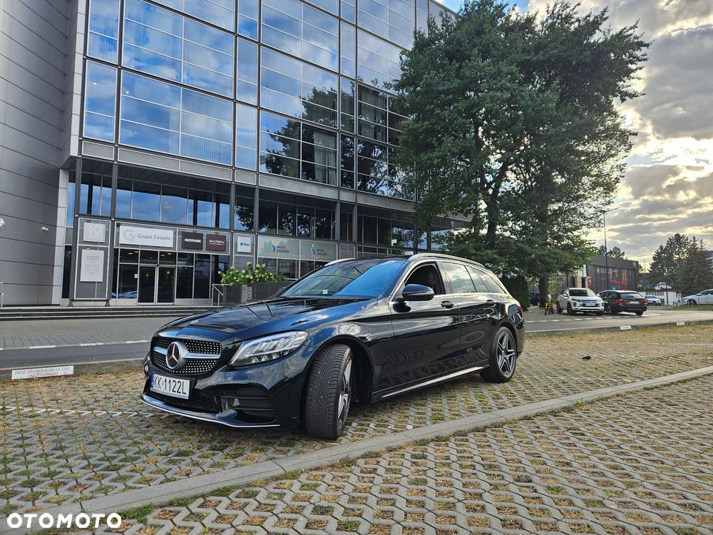 Mercedes-Benz Klasa C 220 d T 9G-TRONIC AMG Line - 10