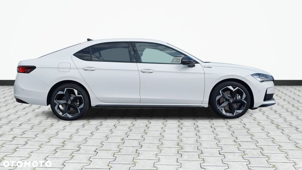 Skoda Superb 1.5 TSI Plug-in Hybrid Sportline DSG - 5