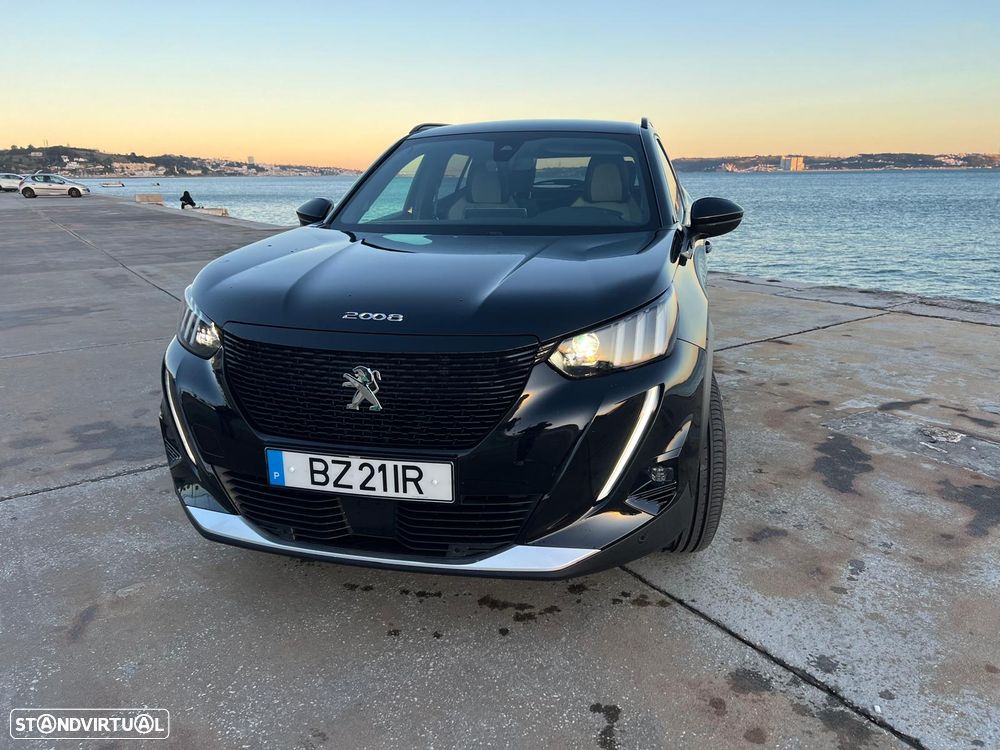 Peugeot e-2008 50 kWh GT - 1