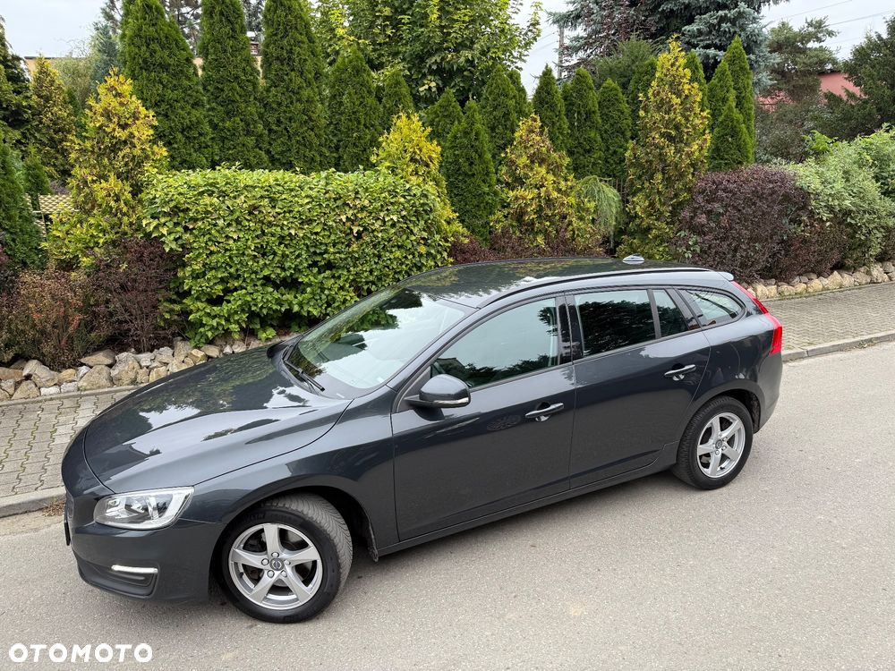 Volvo V60 D2 Momentum - 3