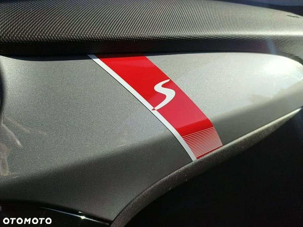 Opel Adam 1.4 Turbo S - 14