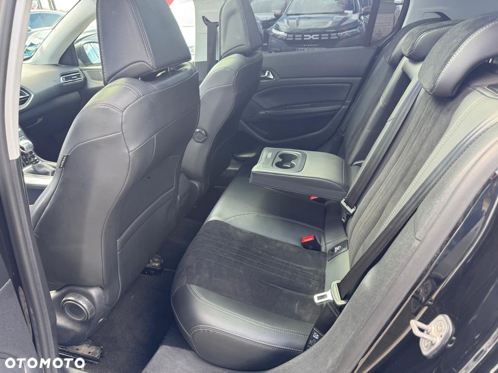 Peugeot 308 e-HDi 115 Stop & Start Niveau 2 Business-Line - 17