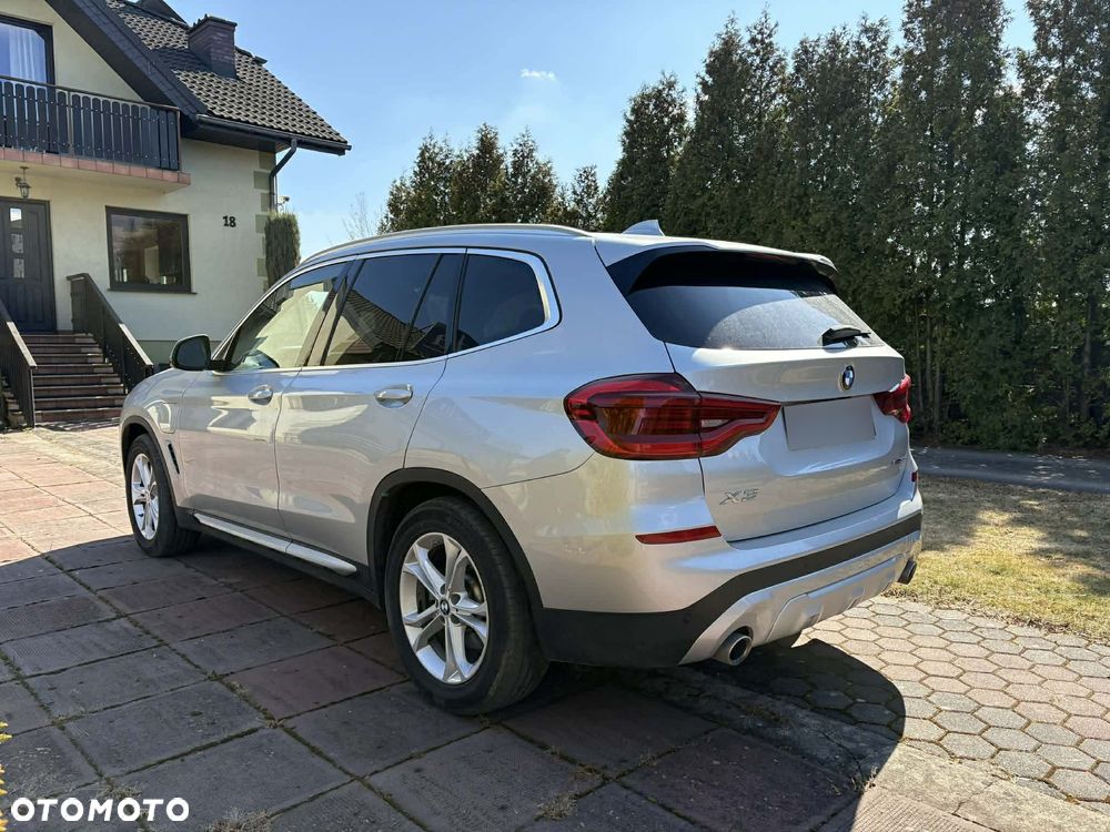 BMW X3 xDrive30e Luxury Line - 4