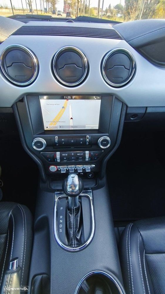 Ford Mustang 2.3i EcoBoost Aut. - 42