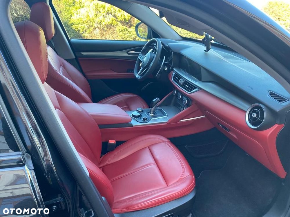 Alfa Romeo Stelvio 2.0 Turbo TI Q4 - 5