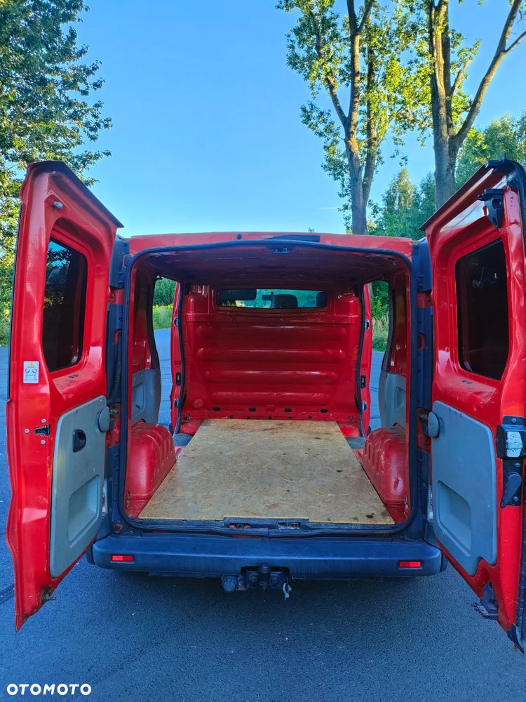 Opel Vivaro - 10