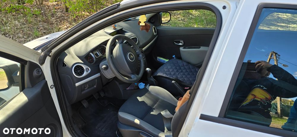Renault Clio 1.2 16V Life - 6