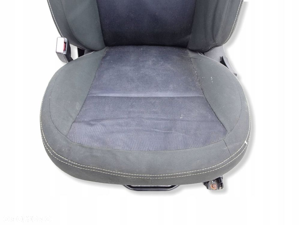 fotel lewy przód nissan qashqai j10 10-13r. anglik - 2