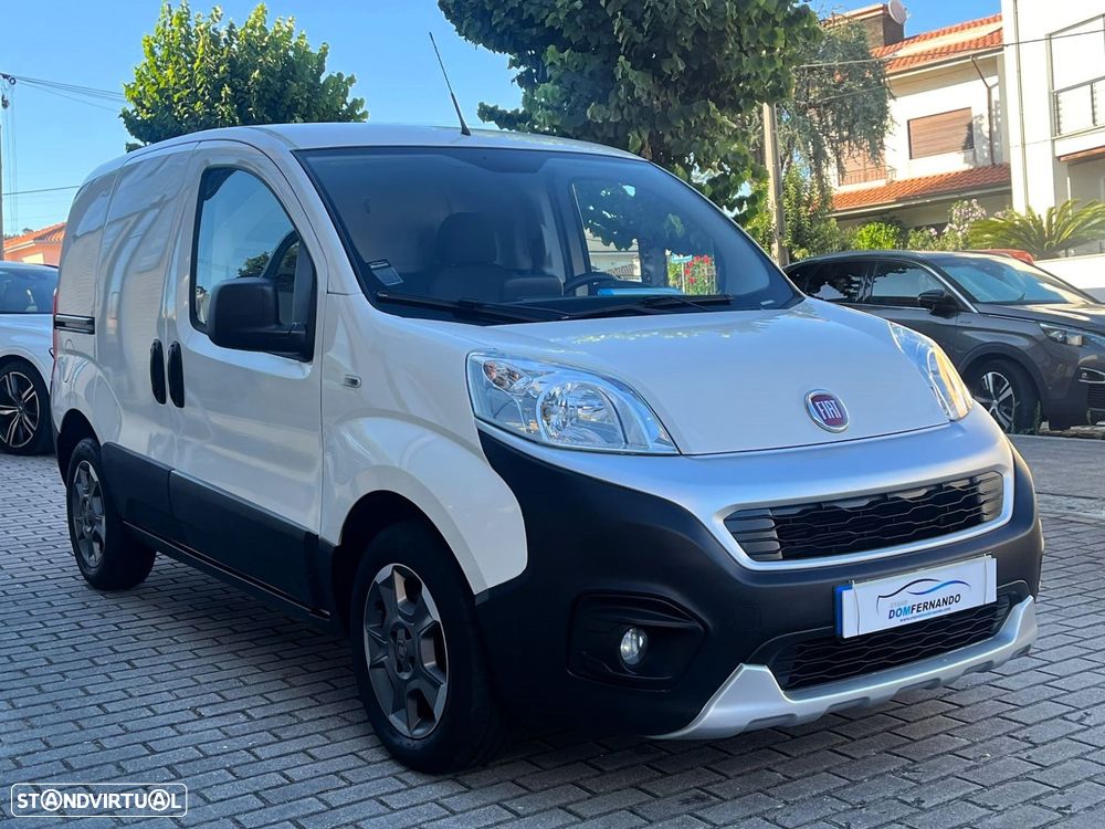 Fiat Fiorino 1.3 M-jet Adventure com 1GD - 16