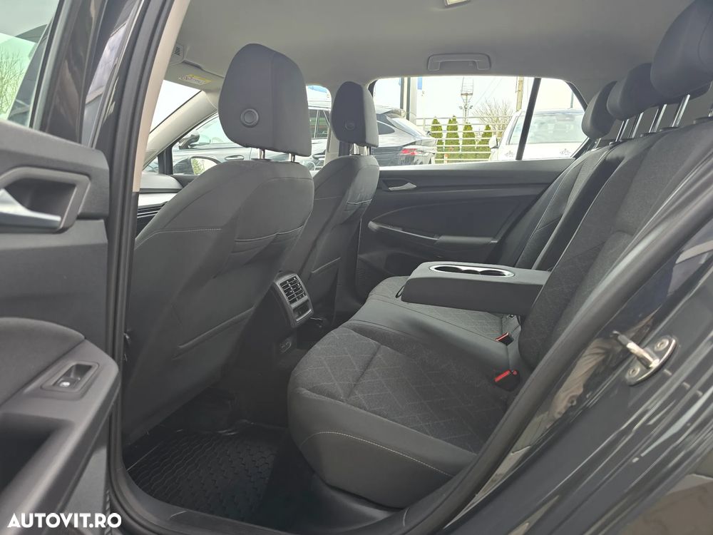 Volkswagen Golf - 17