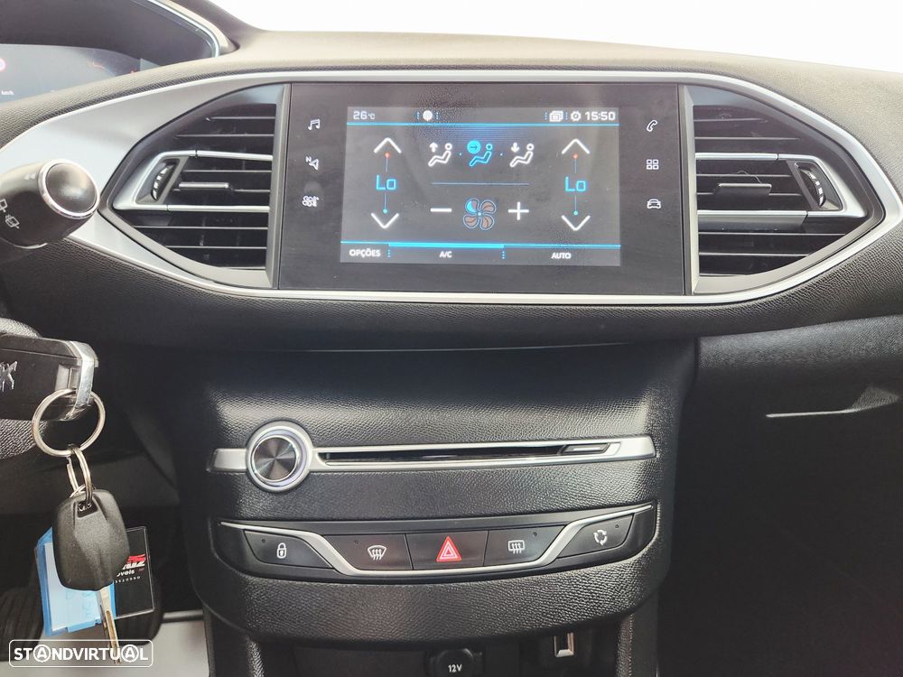 Peugeot 308 SW BlueHDi 130 Allure - 20