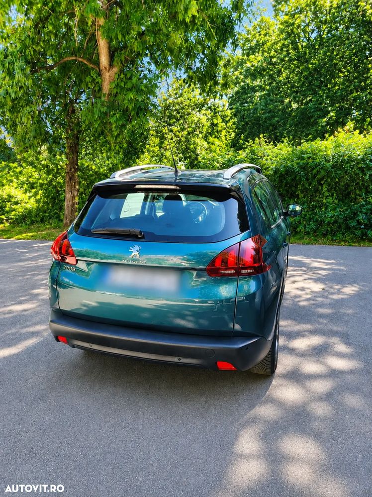Peugeot 2008 1.2 PureTech Turbo S&S Allure - 5