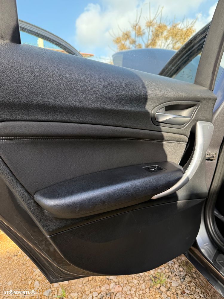 BMW 116 d EDynamics Line Sport - 16