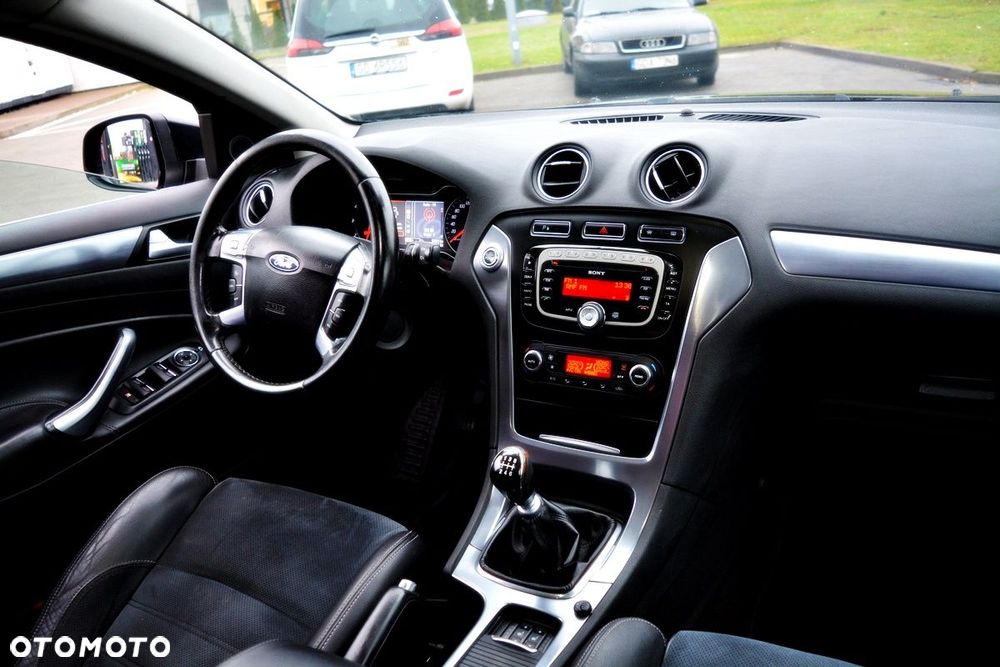 Ford Mondeo 2.0 TDCi Titanium - 12