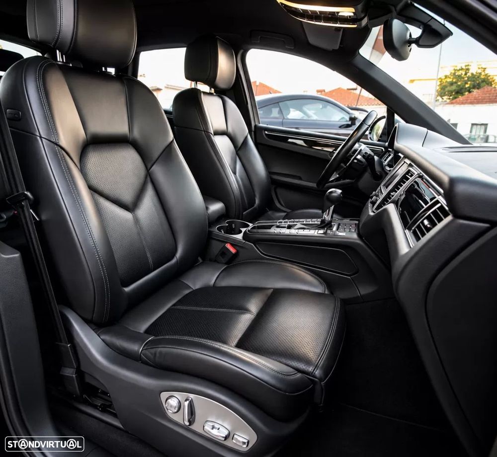 Porsche Macan S - 40