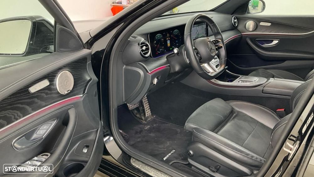 Mercedes-Benz E 300 de 4Matic 9G-TRONIC AMG Line - 5