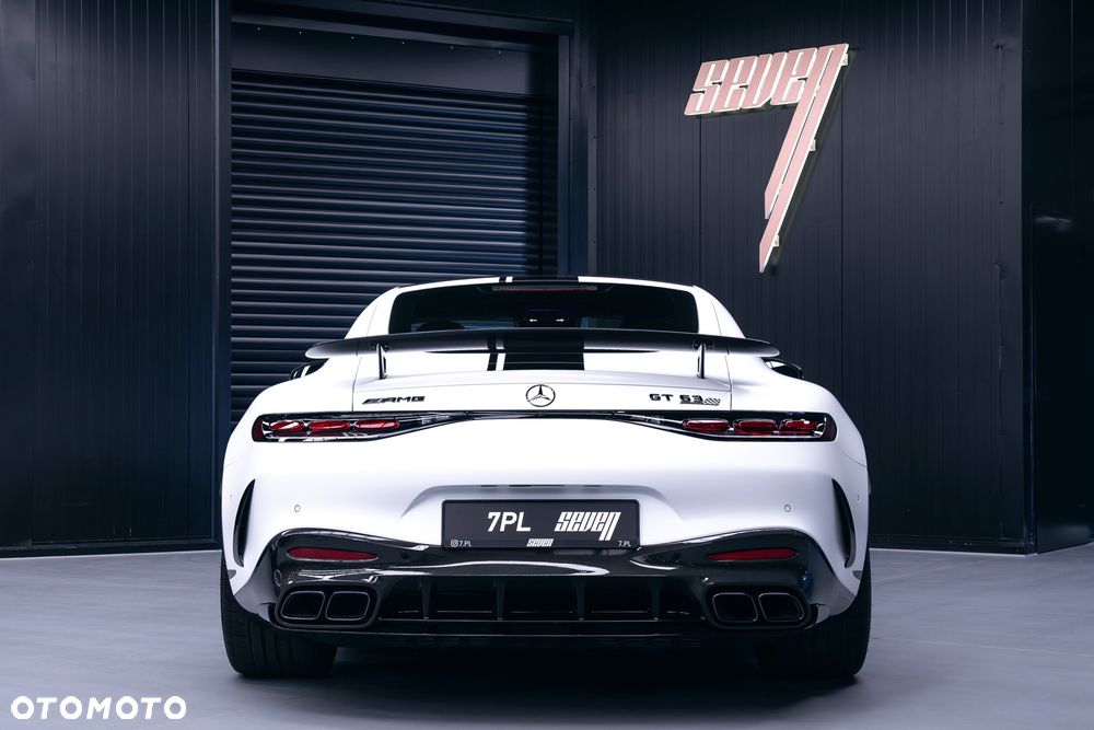 Mercedes-Benz AMG GT - 6