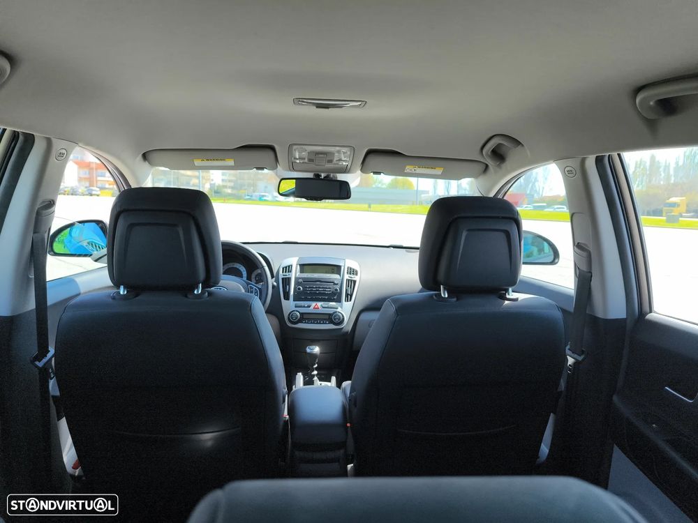 Kia Ceed 1.4 CVVT EX ISG - 38