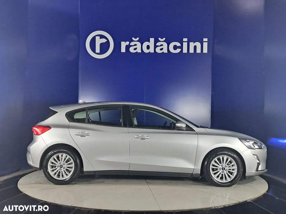 Ford Focus - 6
