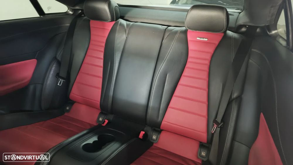 Mercedes-Benz E 220 d AMG Line - 12