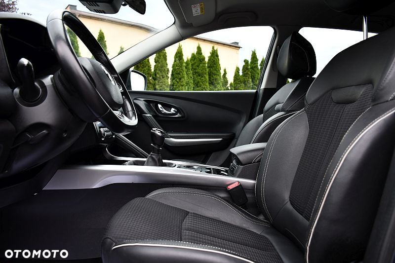 Renault Kadjar Energy TCe 165 Bose Edition - 10