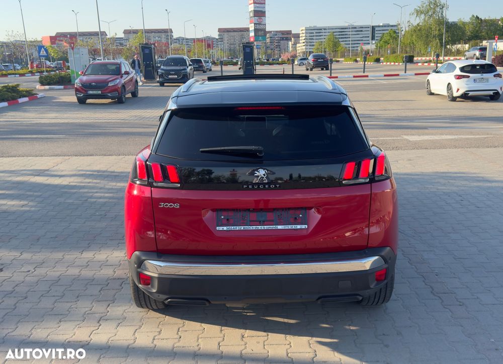 Peugeot 3008 1.2 PureTech Turbo S&S EAT8 Allure - 16