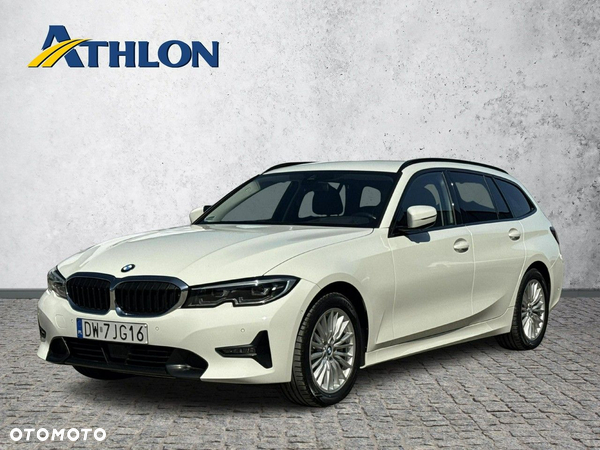 BMW Seria 3 330i Sport Line sport