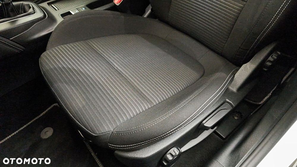 Ford Focus 1.0 EcoBoost mHEV Titanium X - 18