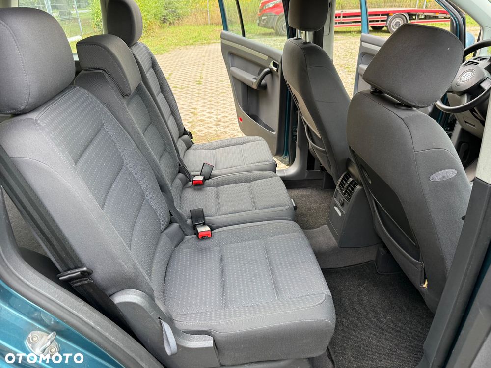 Volkswagen Touran 1.9 TDI DSG Trendline - 14