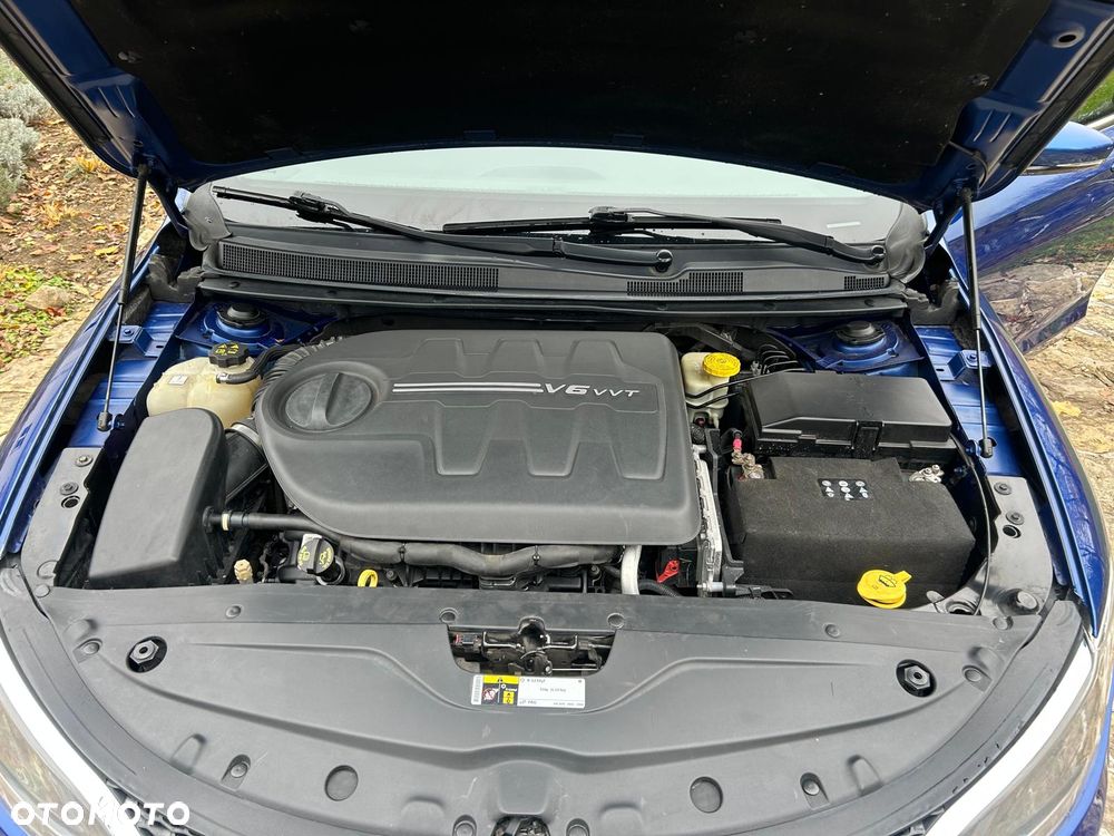 Chrysler 200 - 27