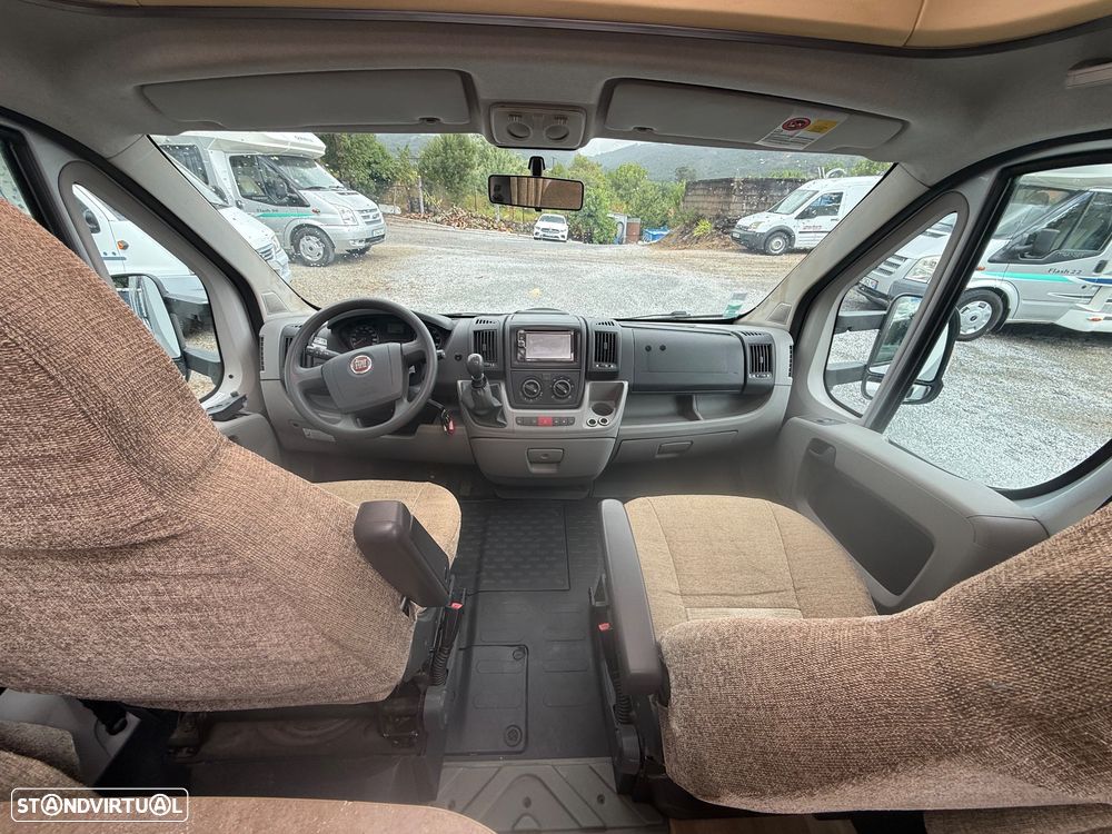 Chausson Welcome Welcome 88 cama transversal em suite - 10