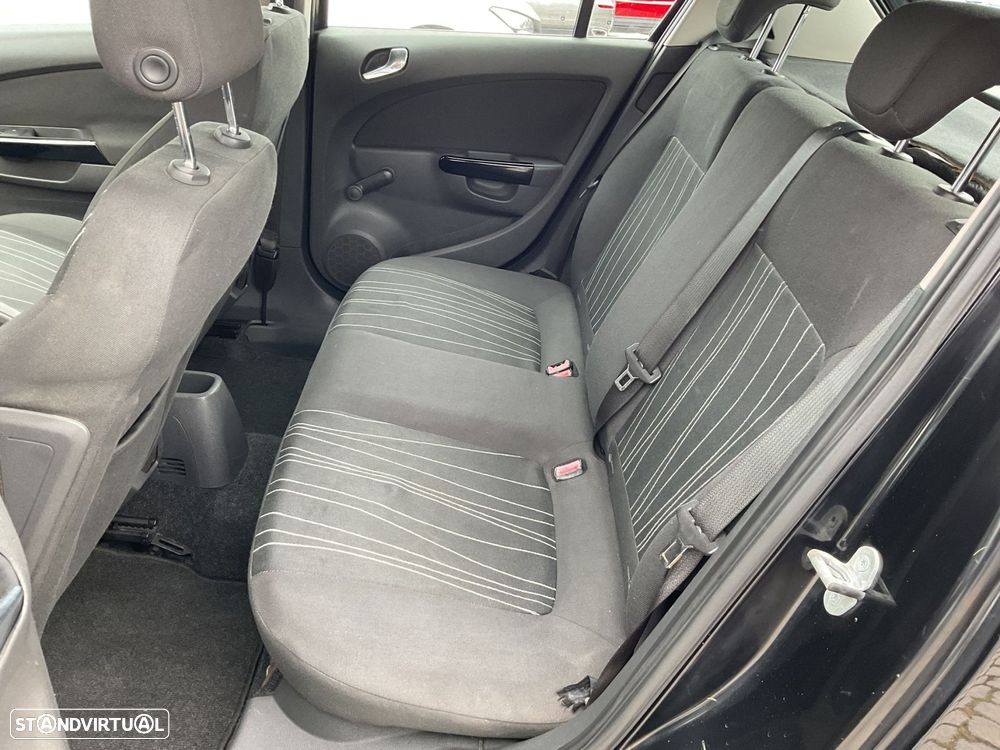 Opel Corsa 1.2 Enjoy - 26