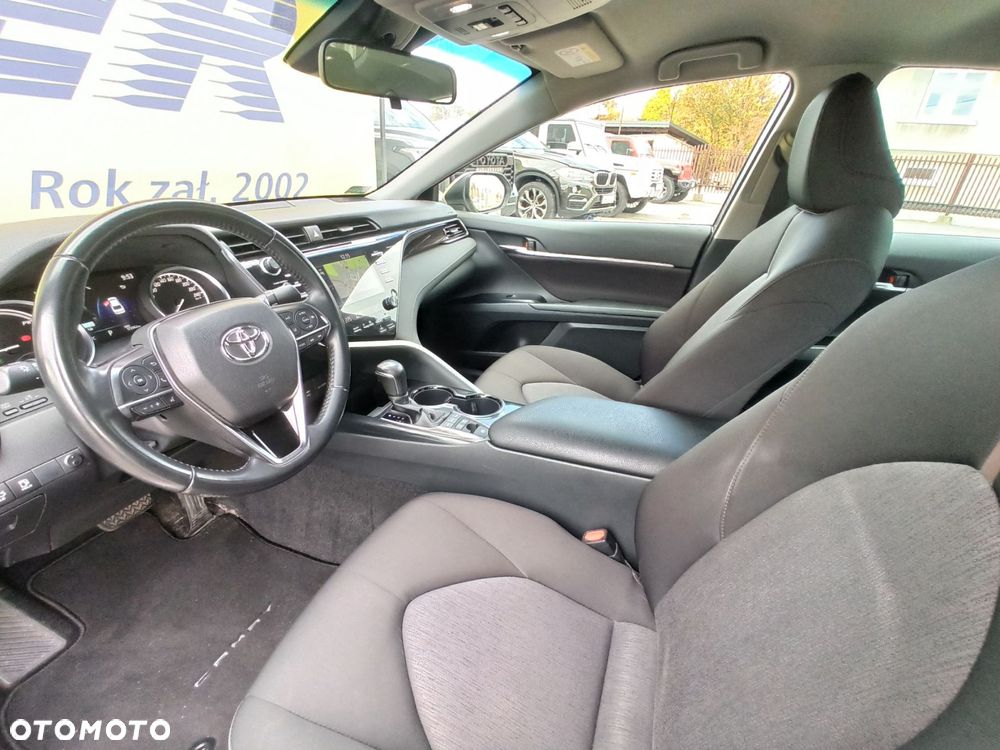 Toyota Camry - 7