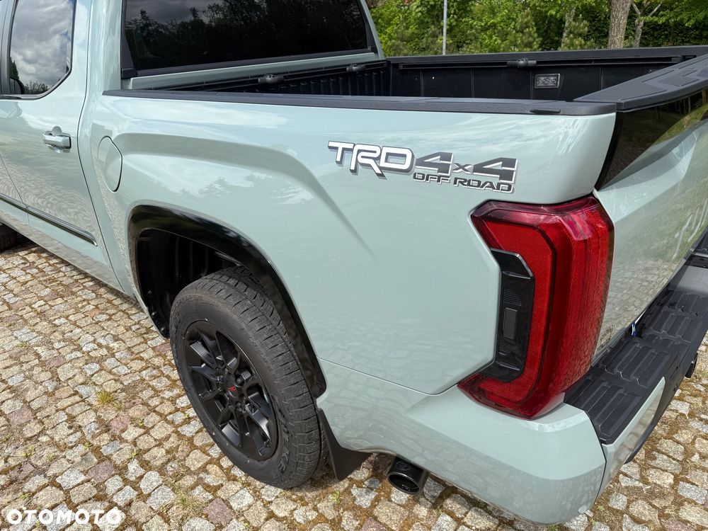 Toyota Tundra - 10